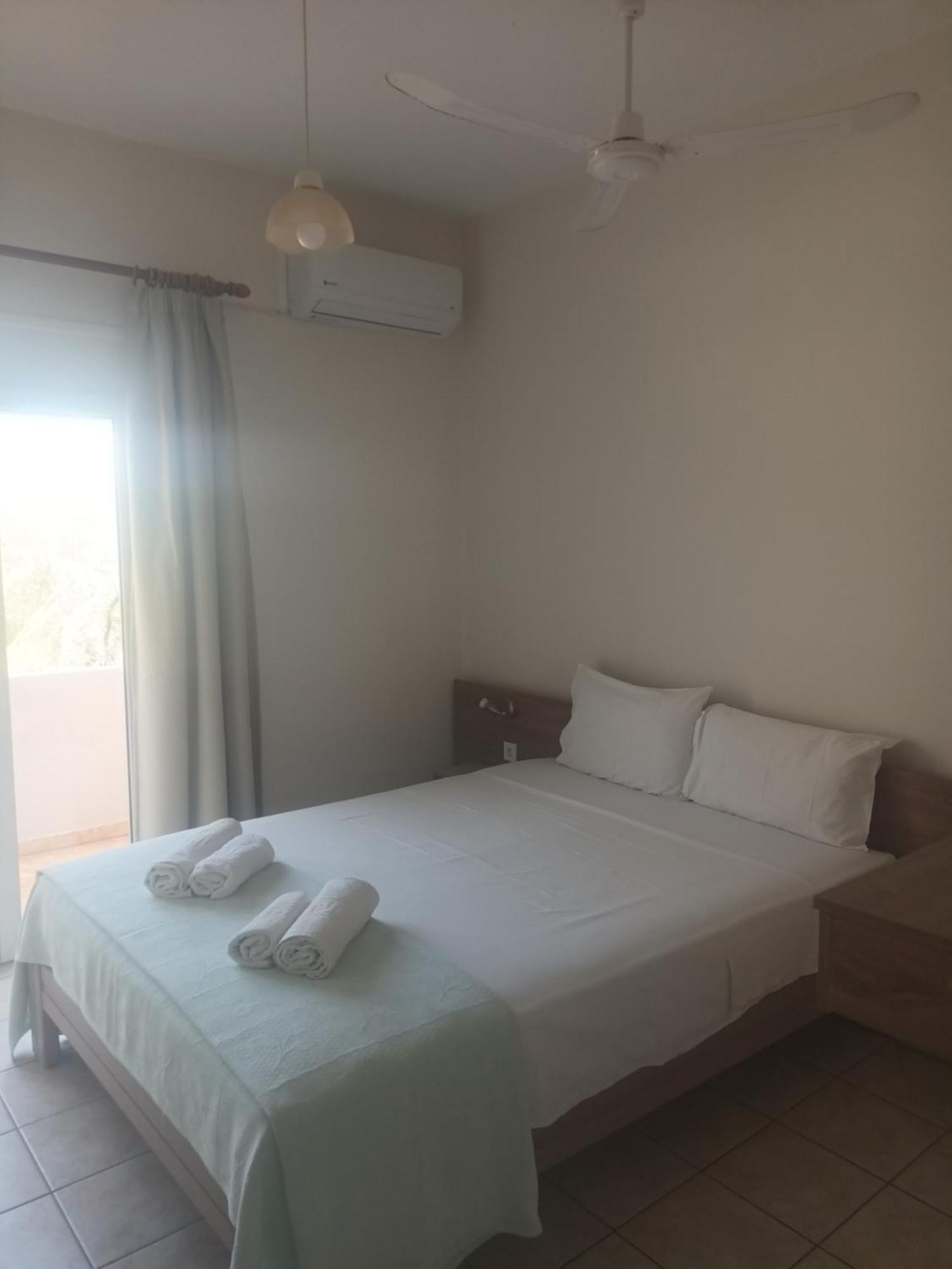 Cathrin Beach Apartments Sztavrósz Kültér fotó